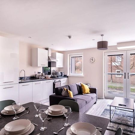 Modern & Spacious 2 Bed Apartment In Manchester Exteriér fotografie
