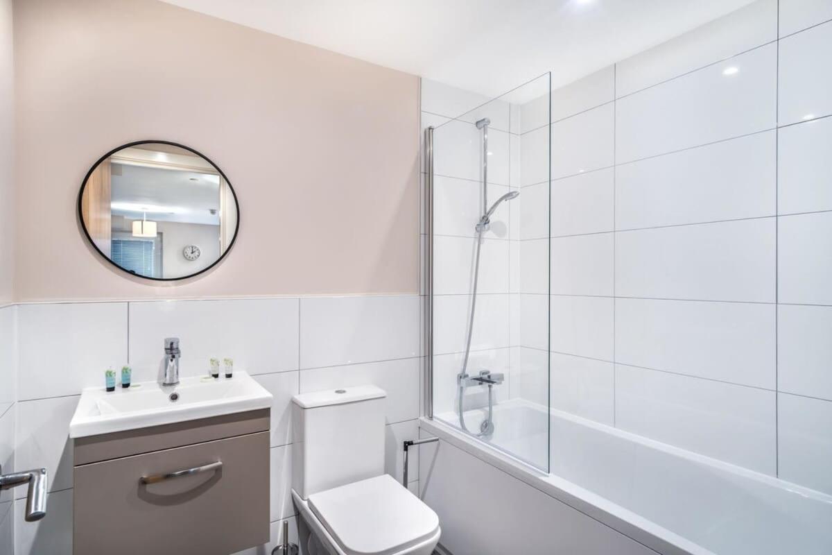 Modern & Spacious 2 Bed Apartment In Manchester Exteriér fotografie