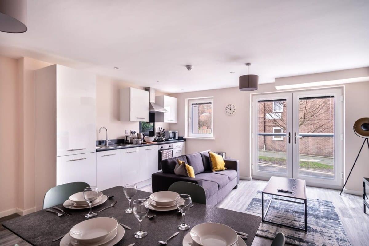 Modern & Spacious 2 Bed Apartment In Manchester Exteriér fotografie